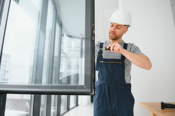 Cost of Commercial Window Repair in Westminster